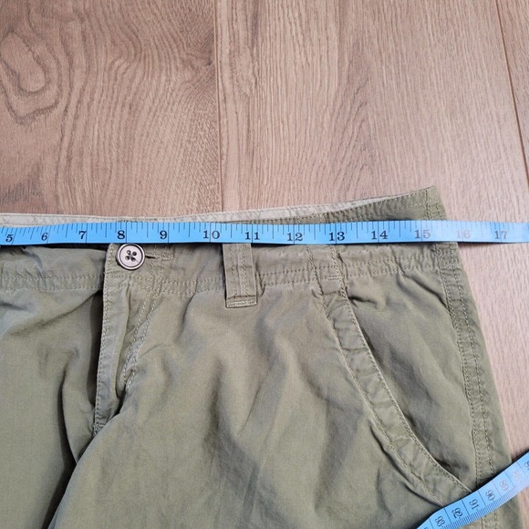 Columbia Shorts Womens 4 Green Fishing Hiking Gorpcore Outdoor Casual Lounge - Picture 5 of 9